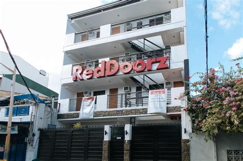 red door hotel manila